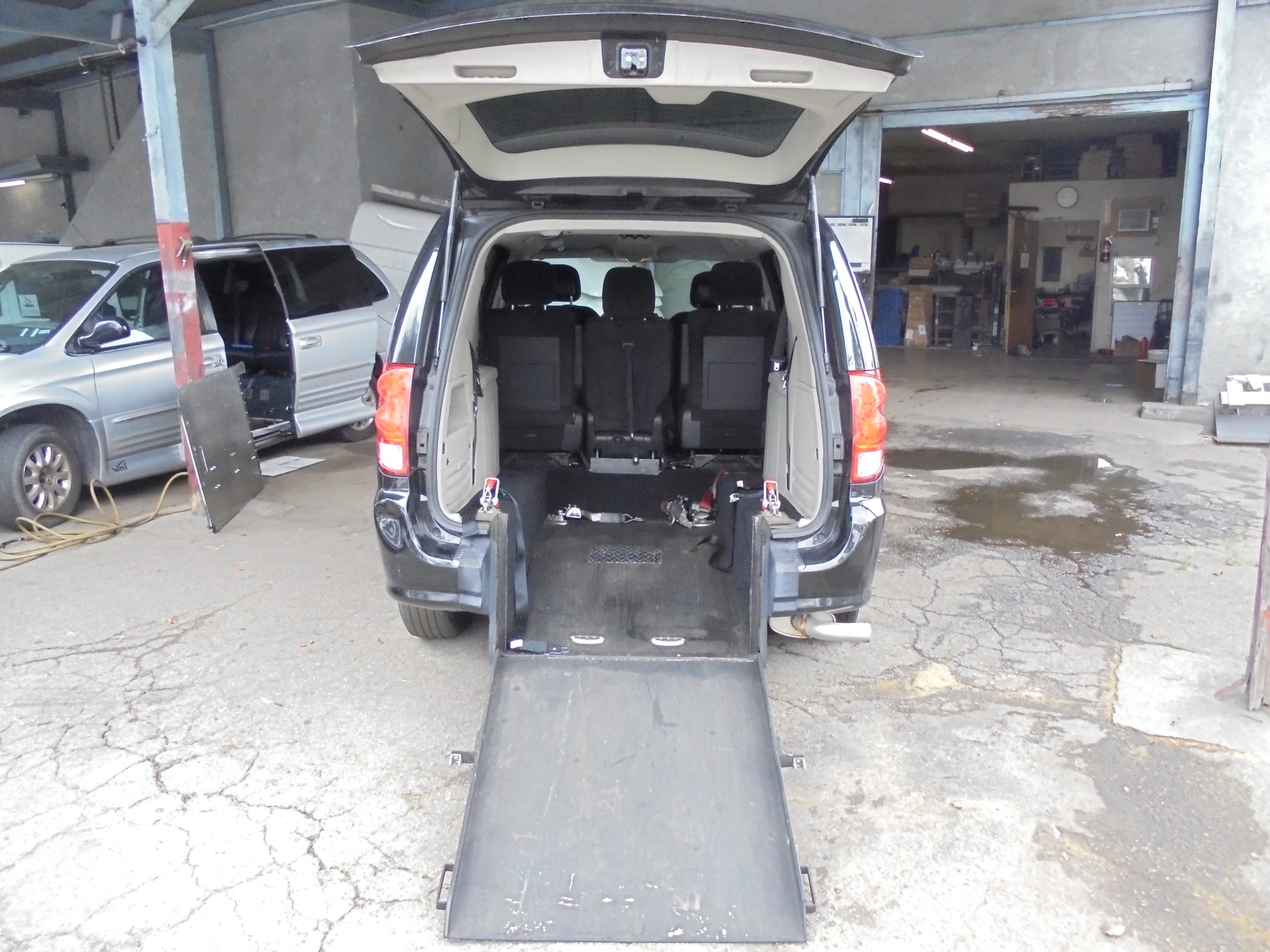 dodge caravan partition